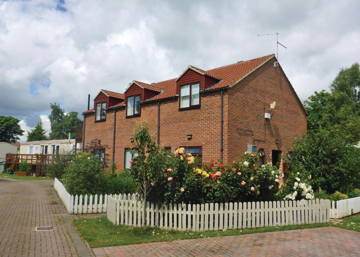 Weir Country Park Holtby Exterior foto