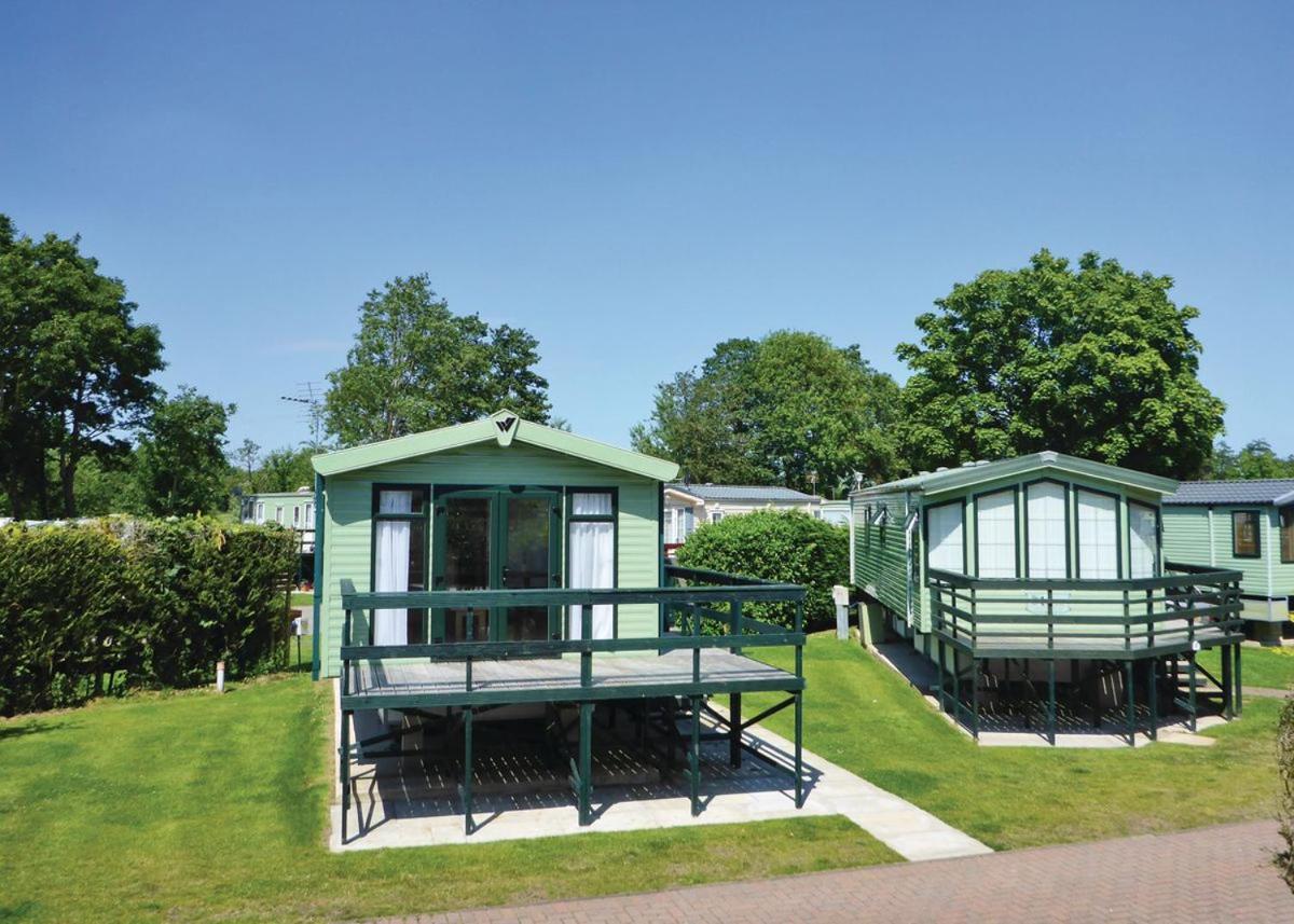Weir Country Park Holtby Exterior foto